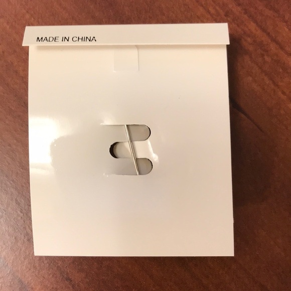 Quarter Note Brooch - Picture 2 of 5